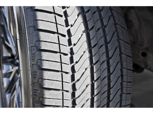 Certified 2023 Cadillac Escalade ESV V image 33