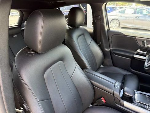 Used 2023 Mercedes-Benz GLA 250 w/ Premium Package image 16