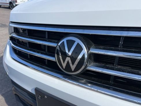 Used 2022 Volkswagen Tiguan SE image 10