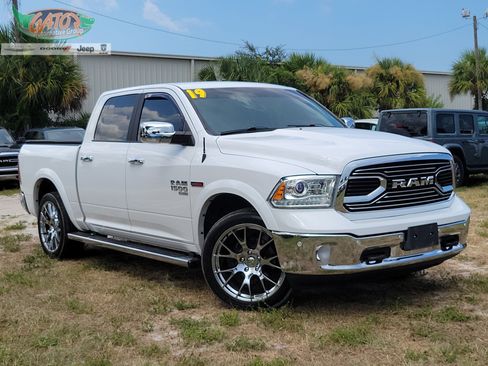 Used 2019 RAM 1500 Laramie w/ Convenience Group RWD image 1
