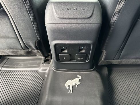 Used 2023 Ford Bronco Wildtrak AWD/4WD image 31