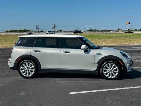 Used 2022 MINI Cooper Clubman S w/ Signature Upholstery Package FWD image 5