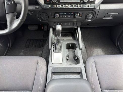 Certified 2025 Nissan Frontier SV w/ SV Convenience Package RWD image 25