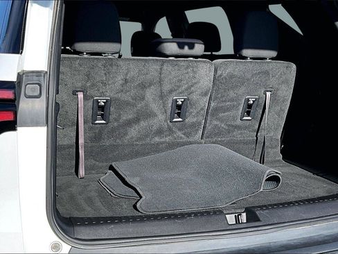 Used 2024 Chevrolet Traverse LT w/ LPO, Floor Liner Package image 5