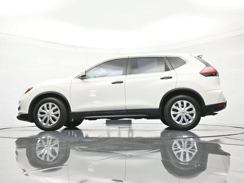 Used 2020 Nissan Rogue S FWD image 43