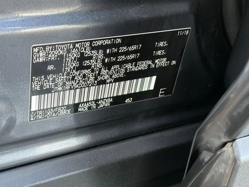 Used 2019 Toyota RAV4 LE image 38