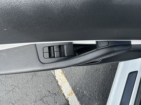 Used 2021 Tesla Model 3 Long Range image 13