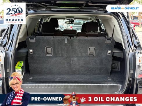 Used 2022 Toyota 4Runner SR5 RWD image 11