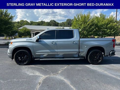 Used 2025 Chevrolet Silverado 1500 High Country w/ Technology Package RWD image 12