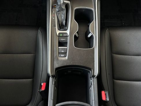 Used 2022 Honda Accord Sport image 17