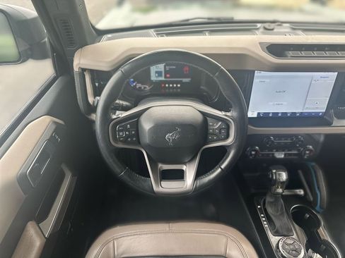 Used 2023 Ford Bronco Wildtrak AWD/4WD image 12