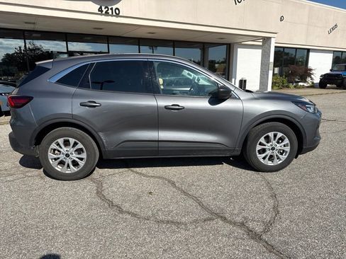 Used 2024 Ford Escape Active w/ Cold Weather Package FWD image 11