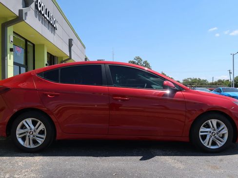 Used 2019 Hyundai Elantra SEL image 8