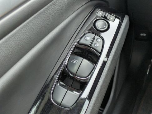 Used 2024 Nissan Altima 2.5 SR w/ SR Premium Package FWD image 21