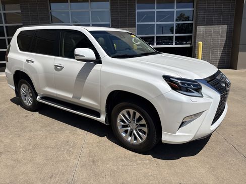 Certified 2023 Lexus GX 460 Premium w/ Premium Package AWD/4WD image 27