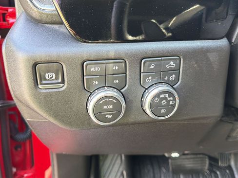 Used 2026 GMC Sierra 1500 Elevation w/ Elevation Premium Package AWD/4WD image 16