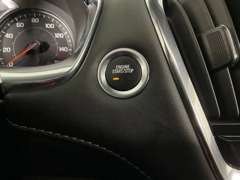 Used 2023 Chevrolet Traverse LT w/ LT Premium Package AWD/4WD image 25
