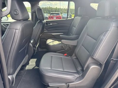 Used 2026 Chevrolet Traverse LT AWD/4WD image 25
