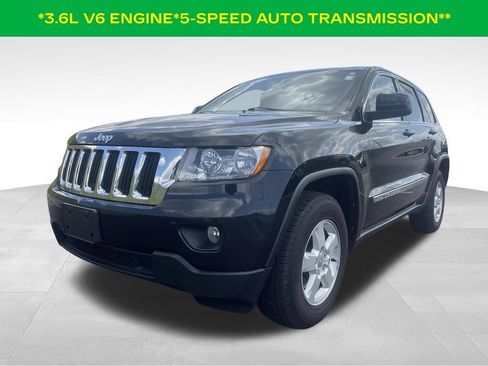 Used 2012 Jeep Grand Cherokee Laredo w/ Laredo E Group AWD/4WD image 3
