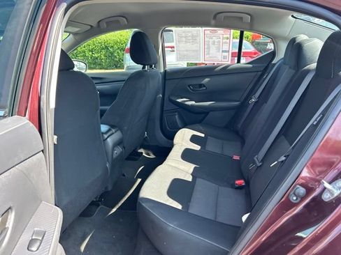 Used 2024 Nissan Sentra SV FWD image 15