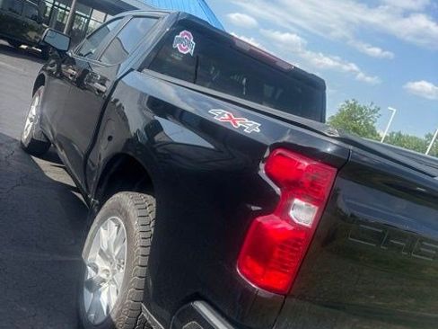 Used 2023 Chevrolet Silverado 1500 Custom AWD/4WD image 7