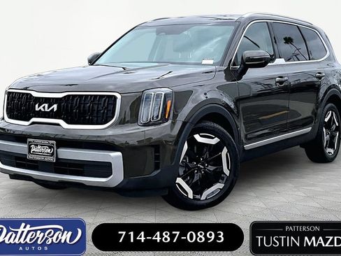 Used 2024 Kia Telluride EX w/ EX Captain's Chair Package FWD image 1