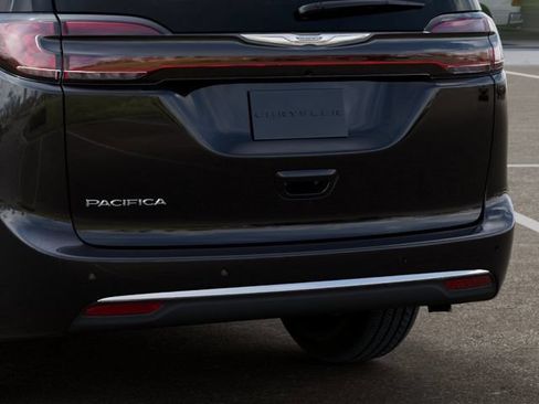 New 2026 Chrysler Pacifica Select FWD image 13