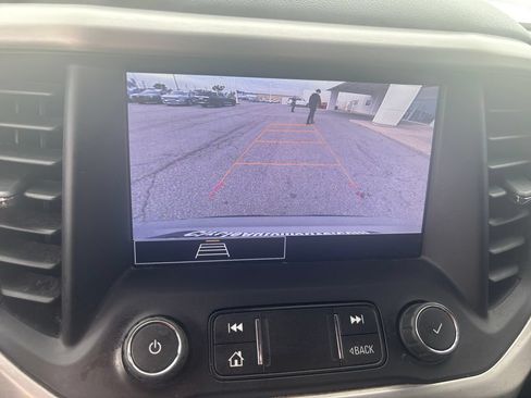 Used 2020 GMC Acadia SLE FWD image 25
