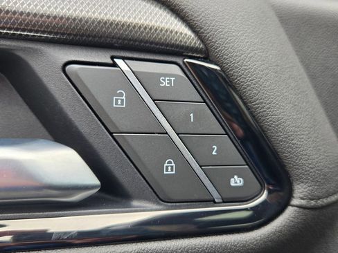 Used 2025 GMC Sierra 1500 AT4 w/ Technology Package image 22