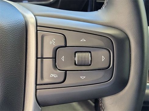 Used 2024 GMC Sierra 1500 SLT image 30