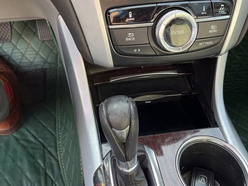 Used 2017 Acura TLX image 15