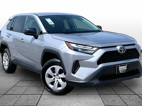 Used 2024 Toyota RAV4 LE AWD/4WD image 2