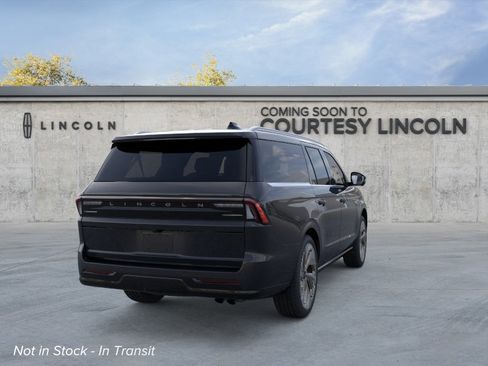 New 2026 Lincoln Navigator L Black Label AWD/4WD image 8