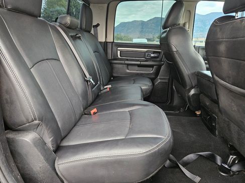 Used 2018 RAM 2500 Laramie w/ Sport Appearance Group AWD/4WD image 32