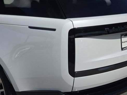 New 2026 Land Rover Range Rover SE AWD/4WD image 36