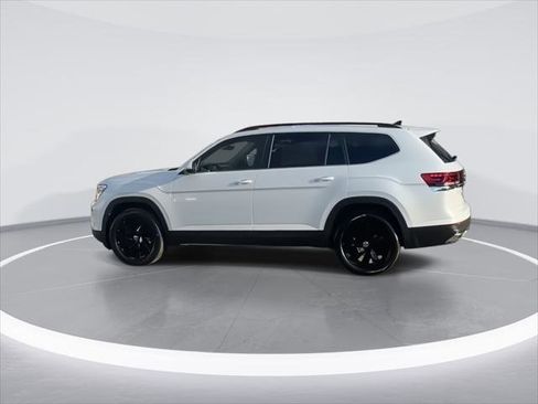 New 2026 Volkswagen Atlas SE image 5