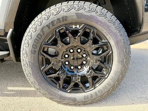 New 2025 GMC Hummer EV 2X AWD/4WD image 7
