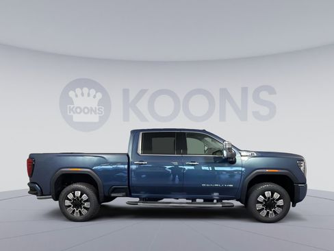 New 2026 GMC Sierra 2500 Denali w/ Denali Reserve Package AWD/4WD image 8