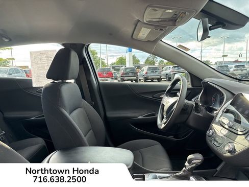 Used 2022 Chevrolet Malibu LS image 16