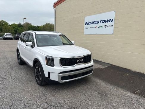 Used 2025 Kia Telluride EX AWD/4WD image 1