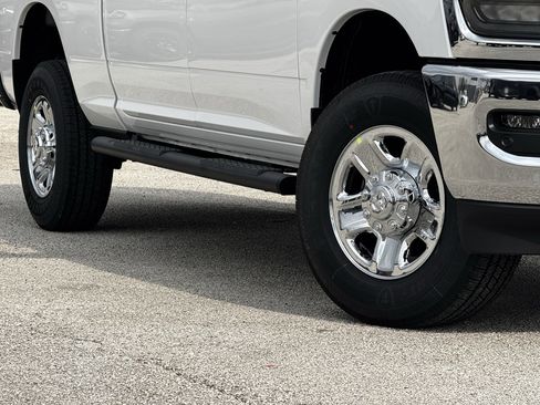 New 2026 RAM 2500 Tradesman AWD/4WD image 12