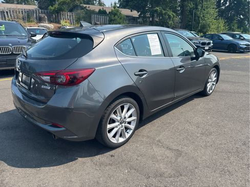 Used 2017 MAZDA MAZDA3 Grand Touring w/ Premium Equipment Package FWD image 6