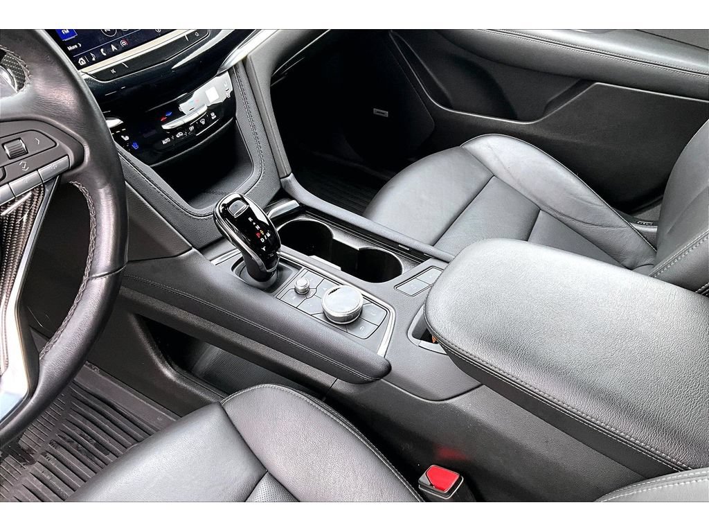 Used 2024 Cadillac XT6 Sport w/ LPO, Floor Liner Package AWD/4WD image 24