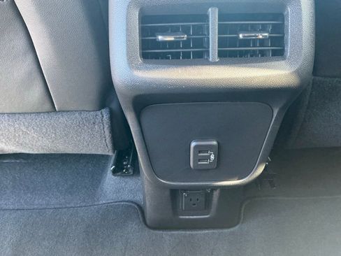 Used 2023 Chevrolet Equinox RS image 16