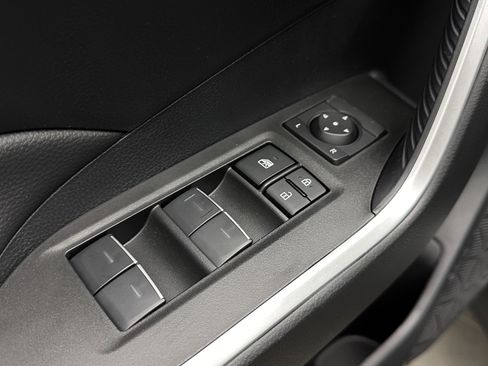 Used 2025 Toyota RAV4 XLE w/ Convenience Package image 12