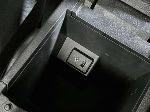 Used 2017 Nissan Sentra SV FWD image 30
