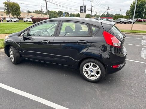 Used 2015 Ford Fiesta SE FWD image 3