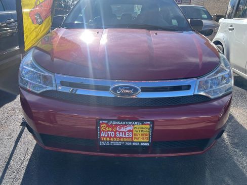 Used 2009 Ford Focus SE image 2