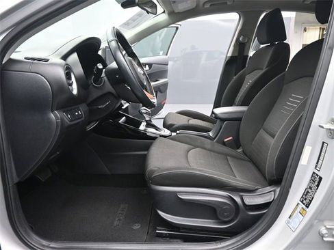 Used 2019 Kia Forte S image 10