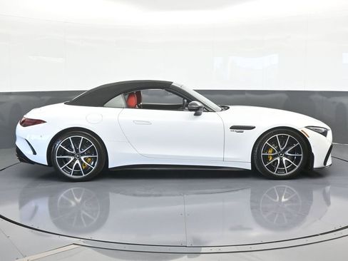 Used 2022 Mercedes-Benz SL 63 AMG 4MATIC image 7